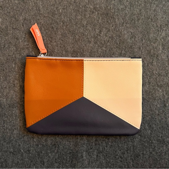 ISPY Cosmetic Bag Bundle - Picture 2 of 15